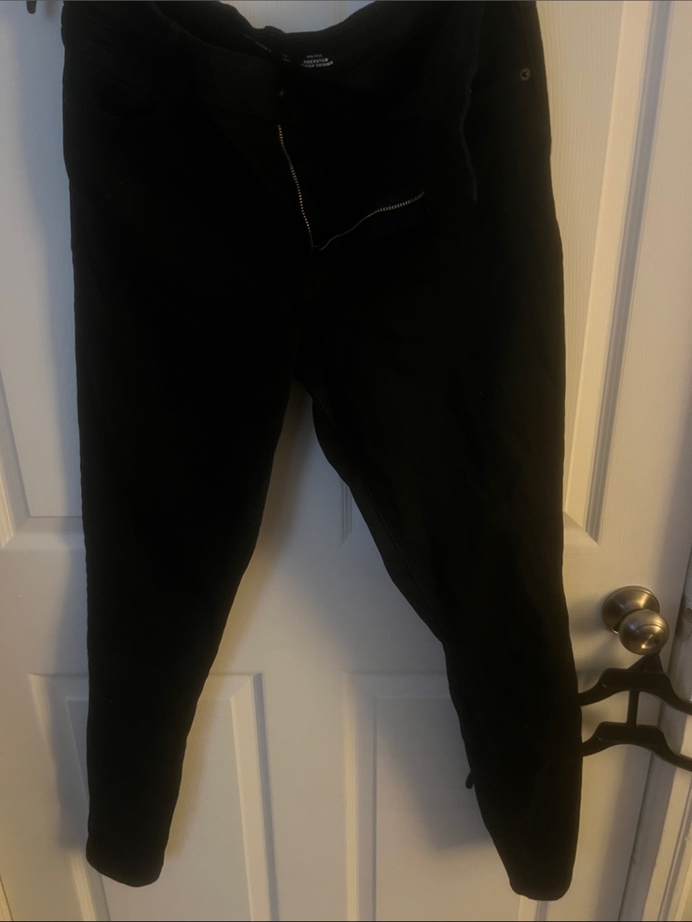 Old Navy Black Rockstar Super Skinny Pants